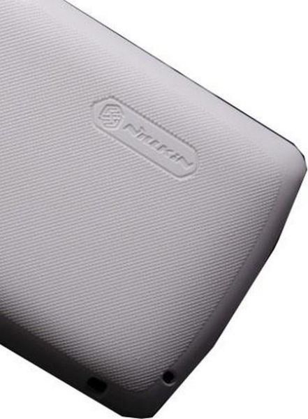 Nillkin Xperia Neo L ile Uyumlu Sert Kauçuk Kılıf Beyaz Renk