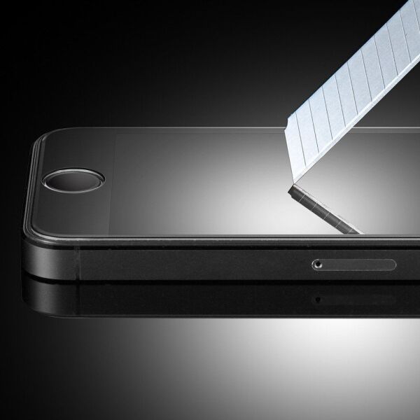 Spigen iPhone SE ile Uyumlu Cam Ekran Koruyucu GLAS.tR SLIM HD