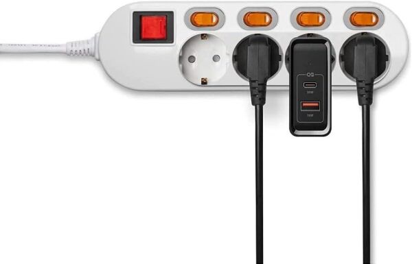 Spigen F211 SteadiBoost 48W Hızlı Şarj Cihazı (USB-C PD 3.0 30W + Quick Charge 3.0 18W) Duvar Şarjı