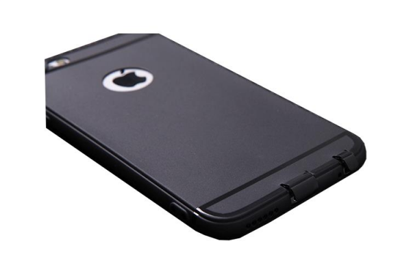 iPhone 6/6S Plus ile Uyumlu Tıpalı Silikon Kılıf Siyah