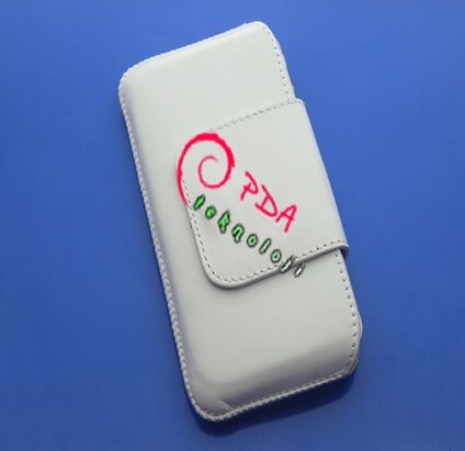 E71 ile Uyumlu Yan Model Kapaklı Kılıf Beyaz Renk