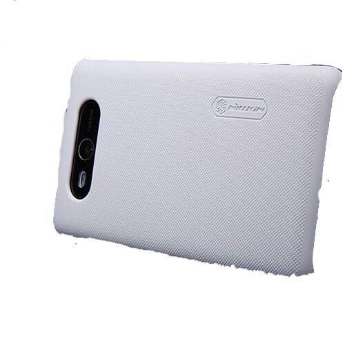 Nillkin Lumia 820 ile Uyumlu Sert Kauçuk Kılıf Beyaz