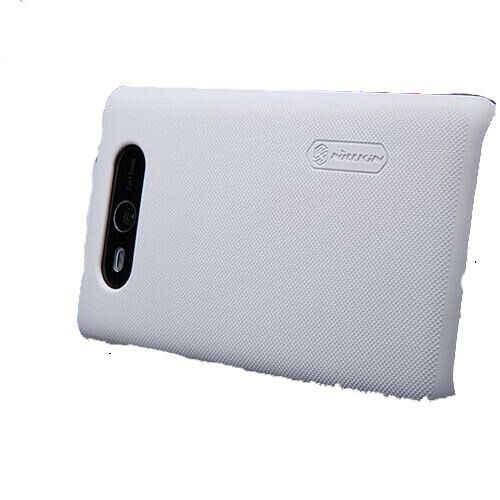 Nillkin Lumia 820 ile Uyumlu Sert Kauçuk Kılıf Beyaz