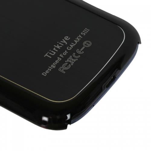 Galaxy S3 i9300 ile Uyumlu Sert Kauçuk Kılıf Ay Yıldızlı Model Siyah Renk