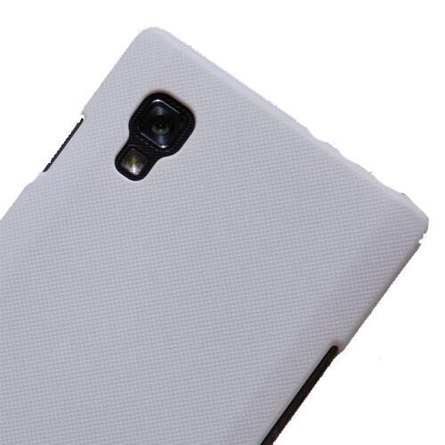 Nillkin Optimus L9 ile Uyumlu Sert Kauçuk Kılıf Beyaz