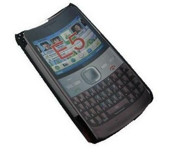 E5 ile Uyumlu Delikli Sert Kauçuk Kılıf Siyah Renk