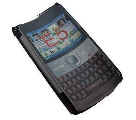 E5 ile Uyumlu Delikli Sert Kauçuk Kılıf Siyah Renk